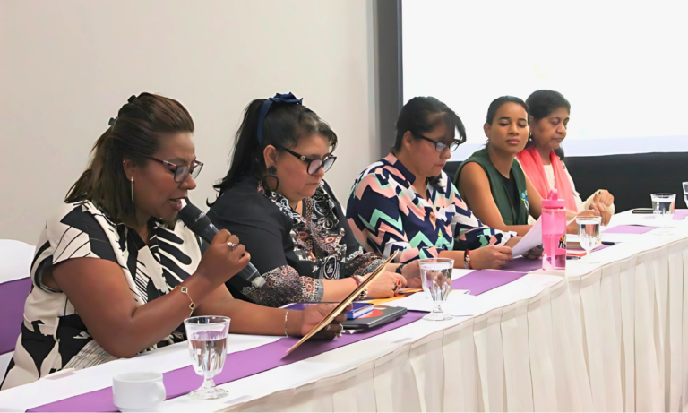 Las mujeres exigimos compromisos reales: Pacto Social y Fiscal por los Derechos de las Mujeres