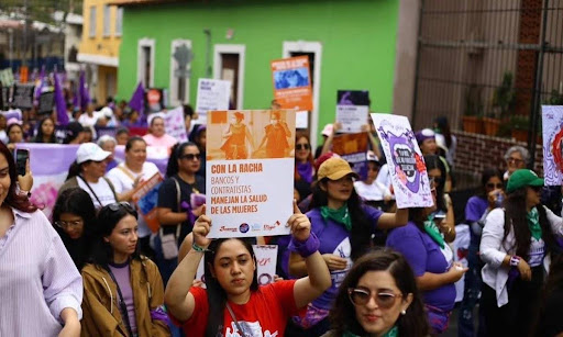 El feminismo en la calle: movilización por el Día Internacional de la Mujer en Tegucigalpa, uno de los espacios donde Luchemos disputa narrativa.